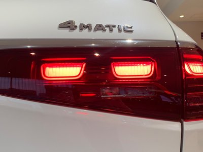 2026 Mercedes-BENZ GLS photo 9