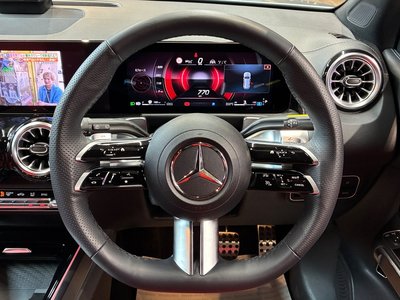 2025 Mercedes-BENZ GLB thumbnail 24
