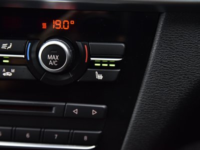 2016 BMW X3 thumbnail 36