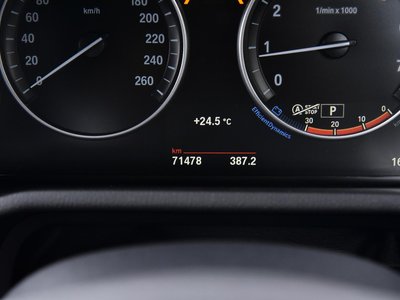 2016 BMW X3 thumbnail 32