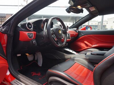 2015 Ferrari CALIFORNIA T — фото 11