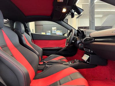 صورة 51 لـ 2010 Ferrari 458 ITALIA