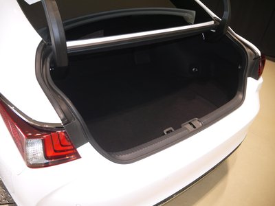 2021 Lexus ES thumbnail 32
