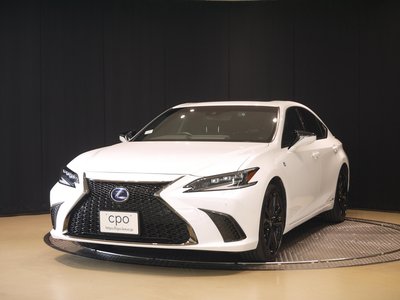 2021 Lexus ES photo 1
