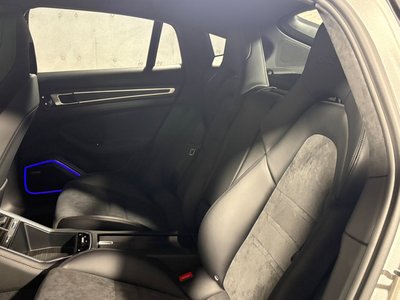 2019 Porsche PANAMERA thumbnail 32