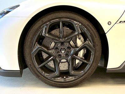 صورة 7 لـ 2022 Maserati MC20