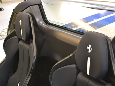 2023 Ferrari 296 GTS 照片 37