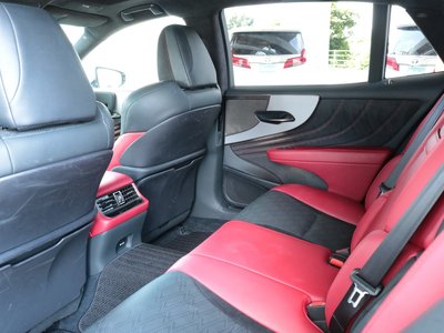صورة مصغرة 42 لـ 2021 Lexus LS