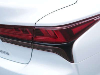 صورة مصغرة 37 لـ 2021 Lexus LS