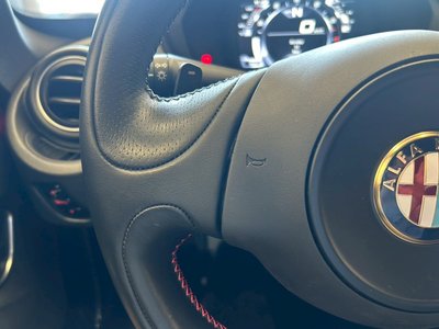2015 ALFA Romeo 4C — фото 14