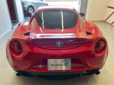 2015 ALFA Romeo 4C — фото 6