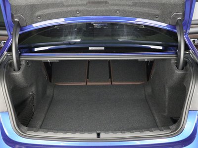 2026 BMW 3 SERIES thumbnail 32