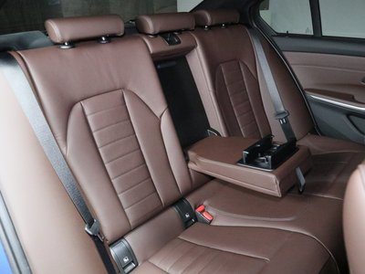 2026 BMW 3 SERIES photo 10