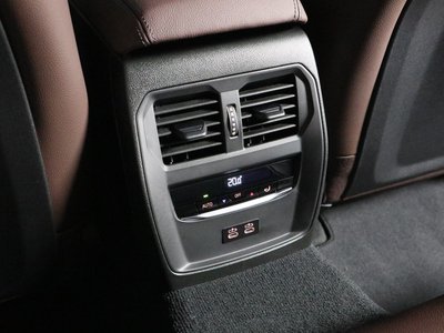 2026 BMW 3 SERIES thumbnail 31