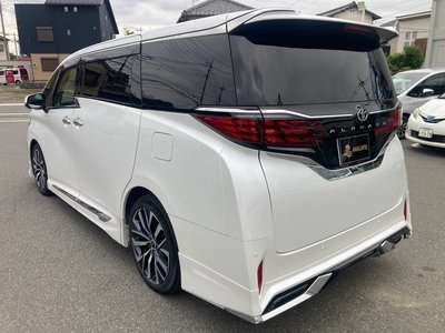2024 Toyota ALPHARD photo 7
