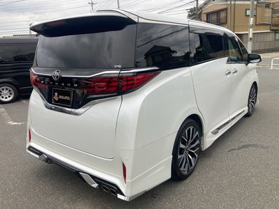 2024 Toyota ALPHARD photo 6