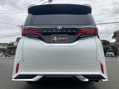 2024 Toyota ALPHARD photo 8