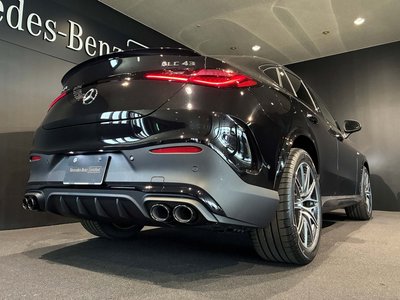 صورة 10 لـ 2025 Mercedes-BENZ GLC AMG
