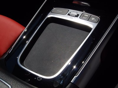 2025 Mercedes-BENZ GLB thumbnail 59