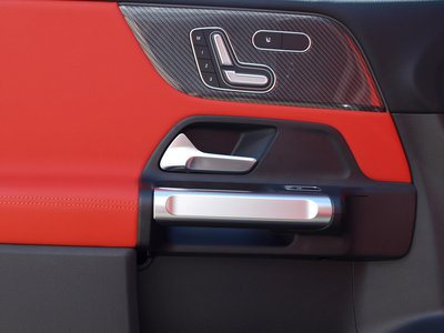 2025 Mercedes-BENZ GLB photo 16