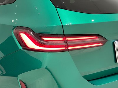 2025 BMW M5 TOURING photo 16