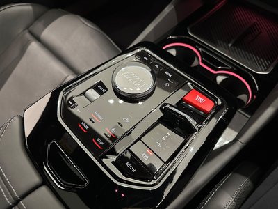 2025 BMW M5 TOURING photo 29
