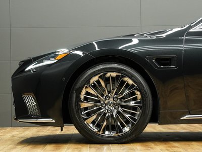 2021 Lexus LS thumbnail 28