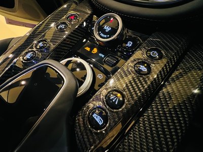 صورة مصغرة 52 لـ 2024 Aston Martin DBX
