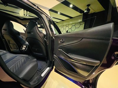 صورة مصغرة 58 لـ 2024 Aston Martin DBX