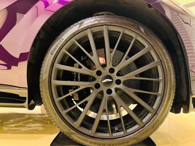 صورة مصغرة 28 لـ 2024 Aston Martin DBX
