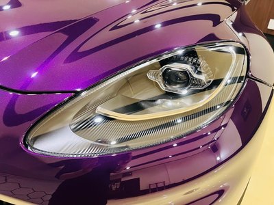 صورة مصغرة 39 لـ 2024 Aston Martin DBX