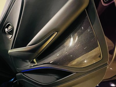 صورة مصغرة 46 لـ 2024 Aston Martin DBX