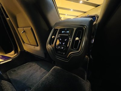 صورة مصغرة 59 لـ 2024 Aston Martin DBX