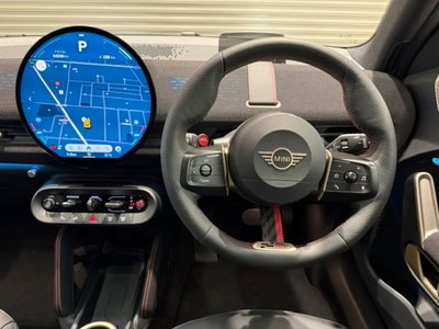 صورة 31 لـ 2025 MINI COOPER ACE MAN