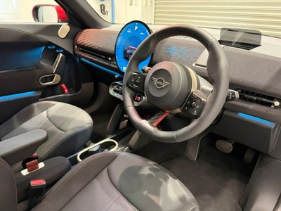 صورة 20 لـ 2025 MINI COOPER ACE MAN