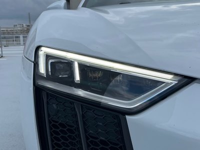 2017 AUDI R8 thumbnail 40