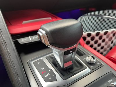 2017 AUDI R8 thumbnail 80