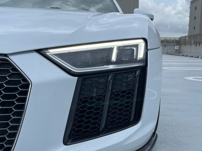 2017 AUDI R8 thumbnail 35