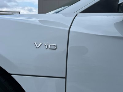 2017 AUDI R8 thumbnail 32