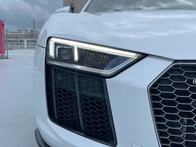 2017 AUDI R8 thumbnail 36