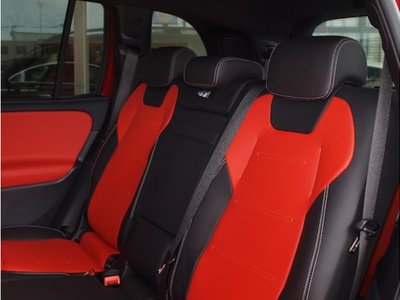 2025 Mercedes-BENZ GLB AMG 照片 13