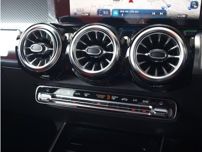 صورة مصغرة 26 لـ 2025 Mercedes-BENZ GLB AMG