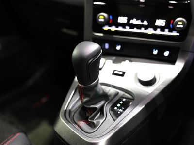 صورة 10 لـ 2025 Toyota GR YARIS