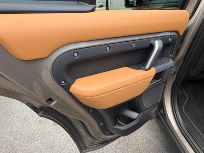 2022 LAND Rover DEFENDER — миниатюра 70