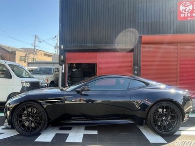 2024 Aston Martin DB12 — миниатюра 8