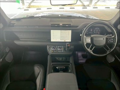 2024 LAND Rover DEFENDER photo 4