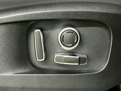 2024 LAND Rover DEFENDER thumbnail 56