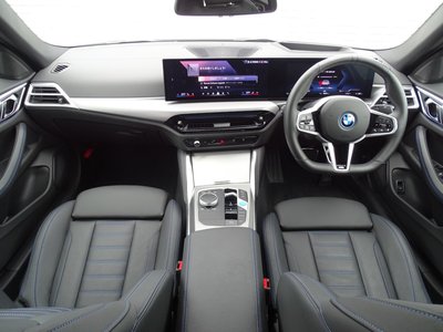 صورة 2 لـ 2025 BMW I4