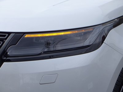 2025 LAND Rover RANGE ROVER VELAR thumbnail 9