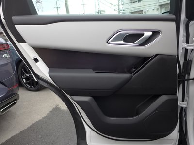2025 LAND Rover RANGE ROVER VELAR thumbnail 42